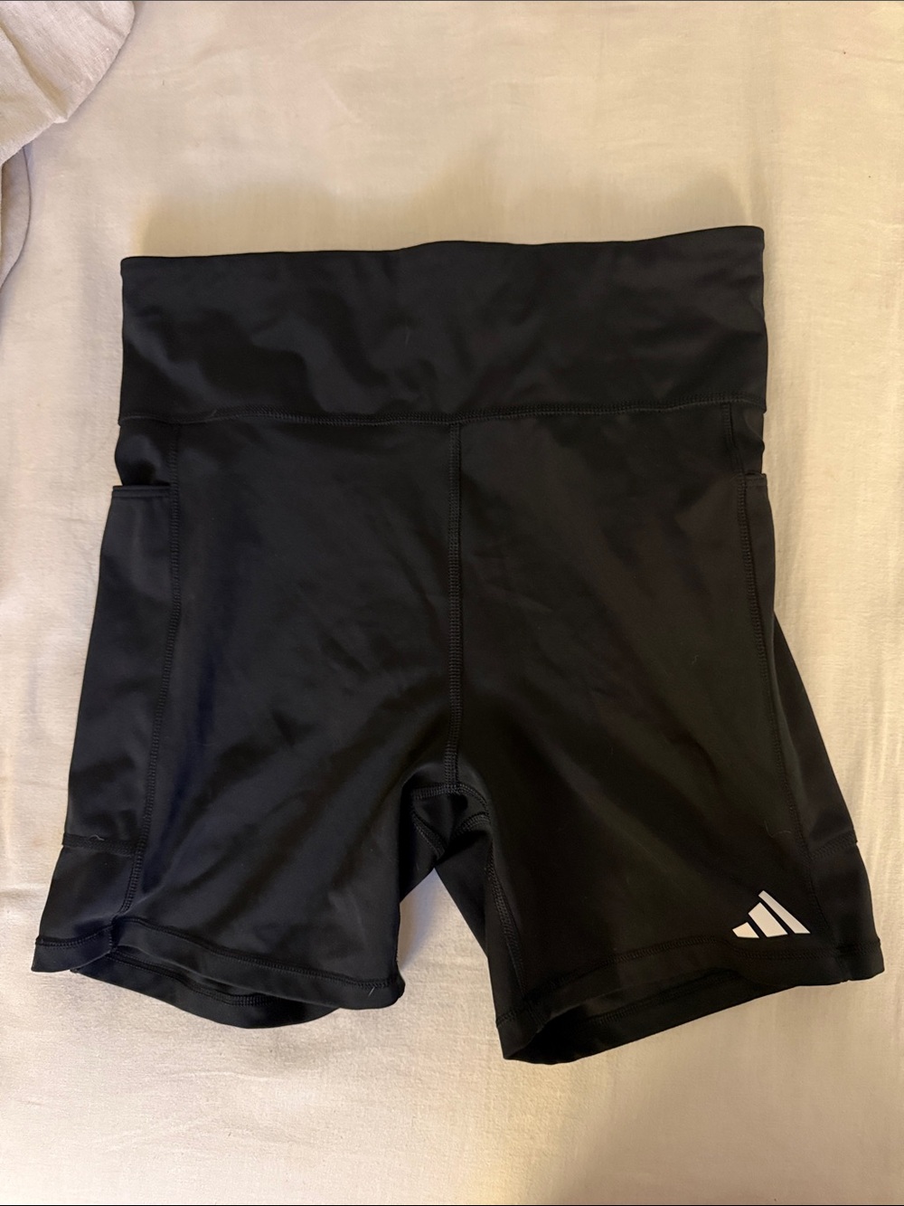 Adidas 5” running short